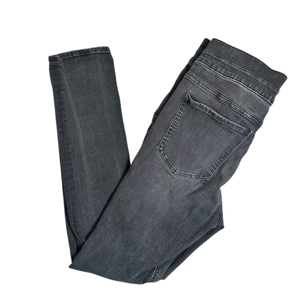 EUC Express Women’s High Waisted Black Wash Denim Jeans Front Button Accent - 16 - Picture 6 of 8